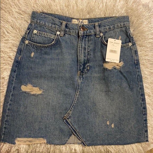 Free People Dresses & Skirts - free people midstone denim skirt (NWT)